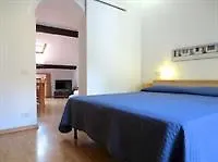 Temporary House - Center
