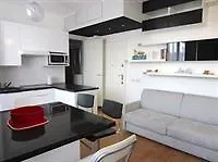Temporary House - Center 아파트