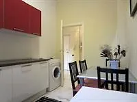 아파트 Temporary House - Center
