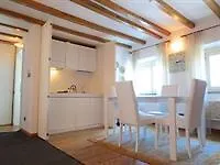 Temporary House - Center شقة *