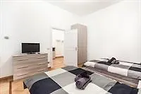 Temporary House - Center شقة ميلان