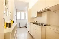 Temporary House - Center ميلان