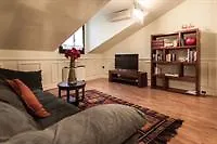Temporary House - Center * ميلان